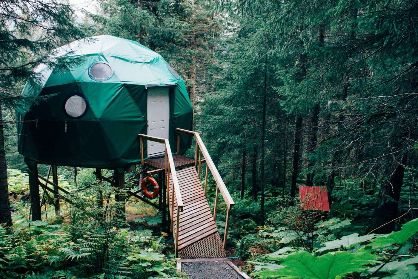 Mobil-home TRIO avec terrasse ombragée au Camping Le Soulhol